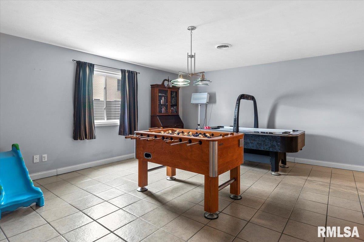 3801 Kerry Boulevard Springfield, IL 62712 - Photo 33 of 50