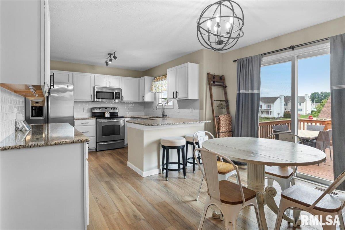 3801 Kerry Boulevard Springfield, IL 62712 - Photo 7 of 50