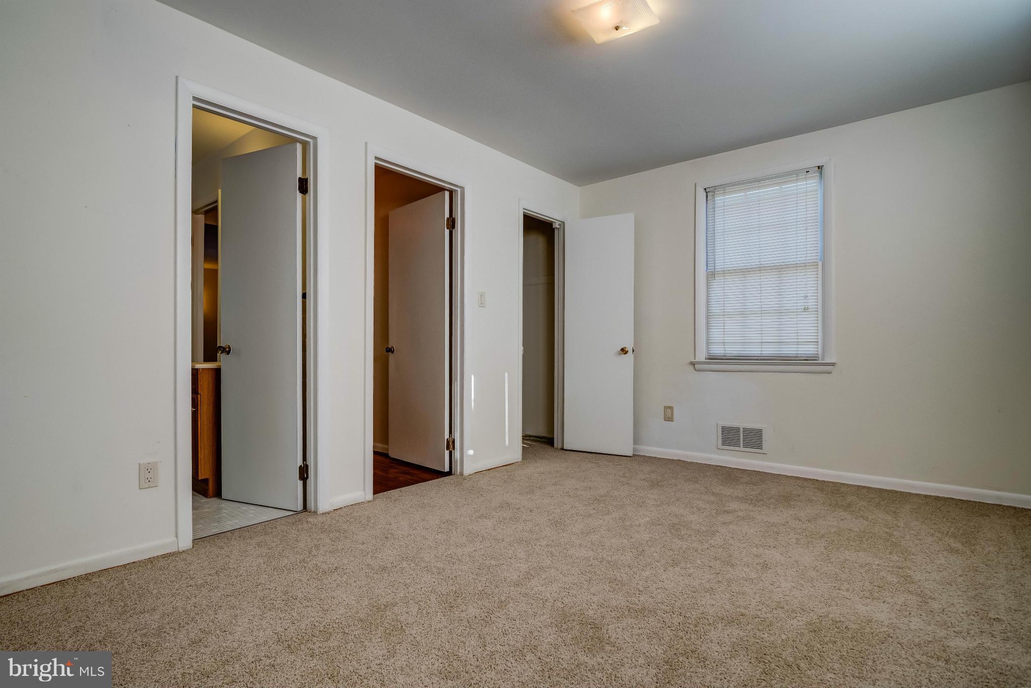6205 Landover Road Cheverly, MD 20785 - Photo 13 of 30 Main level bedroom