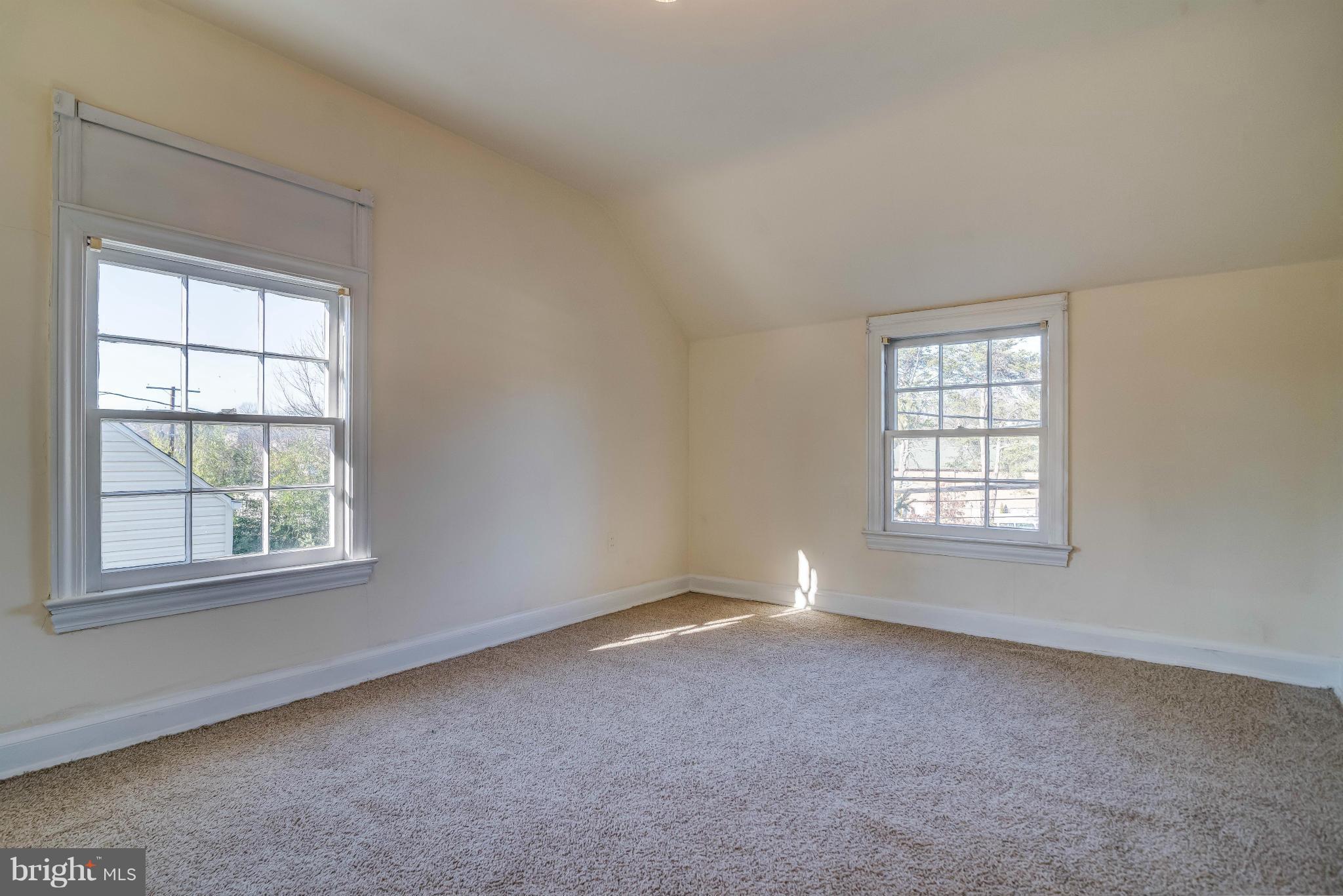 6205 Landover Road Cheverly, MD 20785 - Photo 16 of 30 Upstairs front bedroom #2