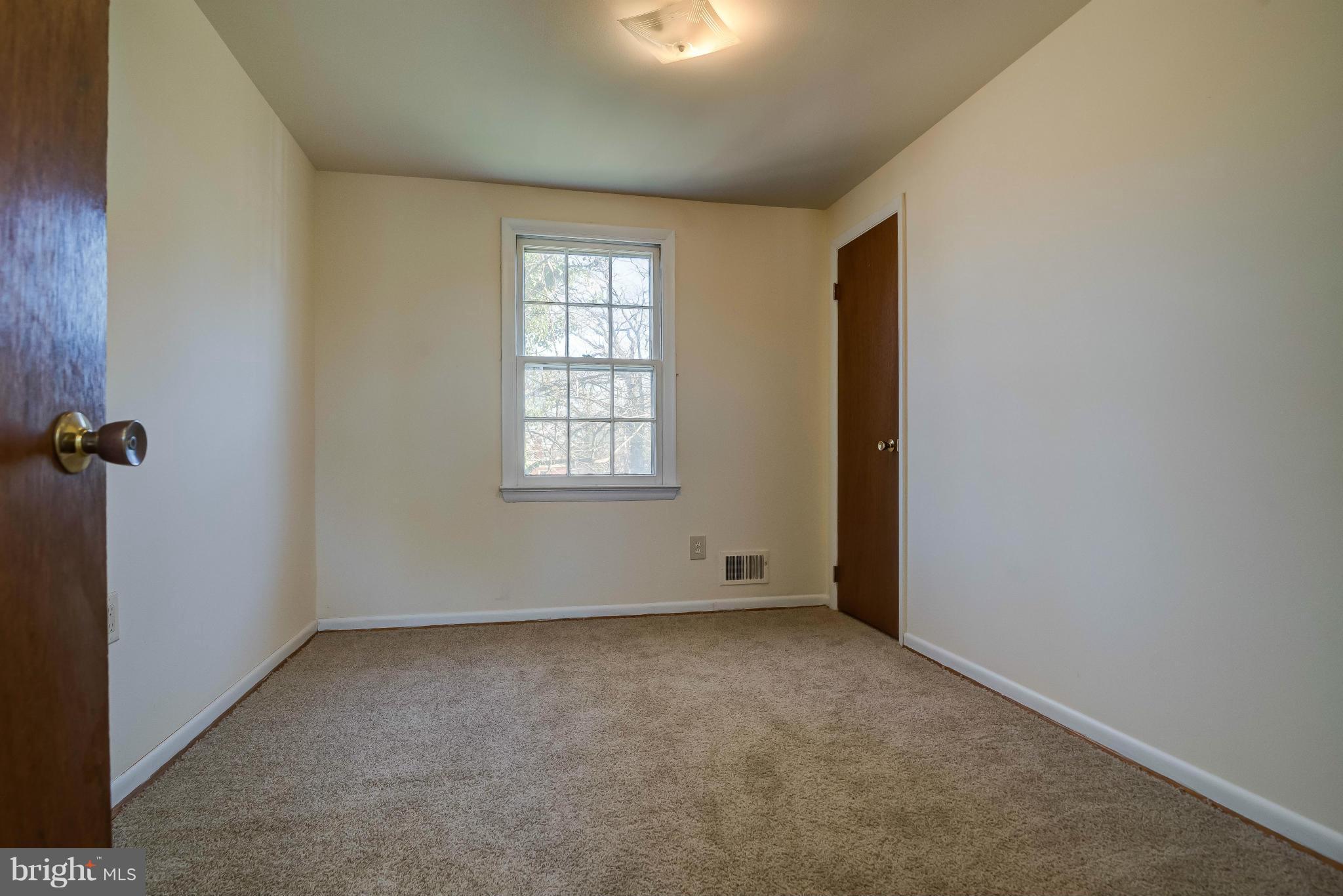 6205 Landover Road Cheverly, MD 20785 - Photo 18 of 30 Upstairs Bedroom #3