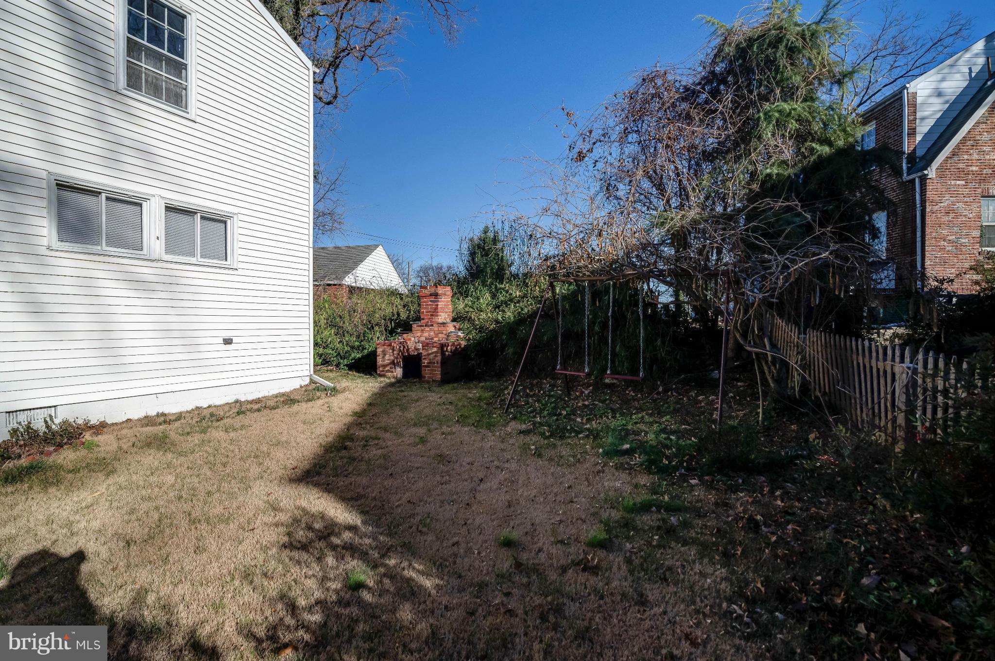 6205 Landover Road Cheverly, MD 20785 - Photo 24 of 30 Back yard