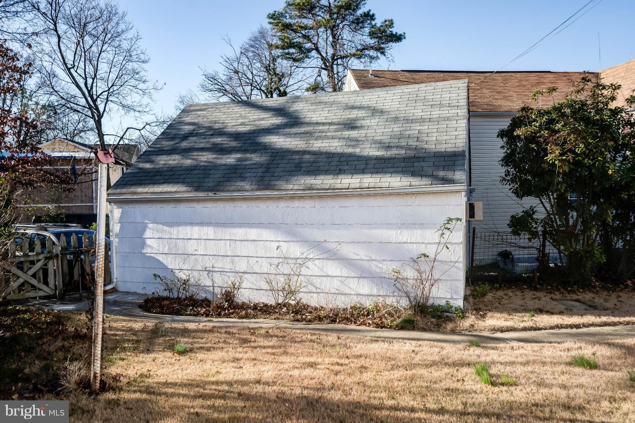 6205 Landover Road Cheverly, MD 20785 - Photo 26 of 30 Detached garage