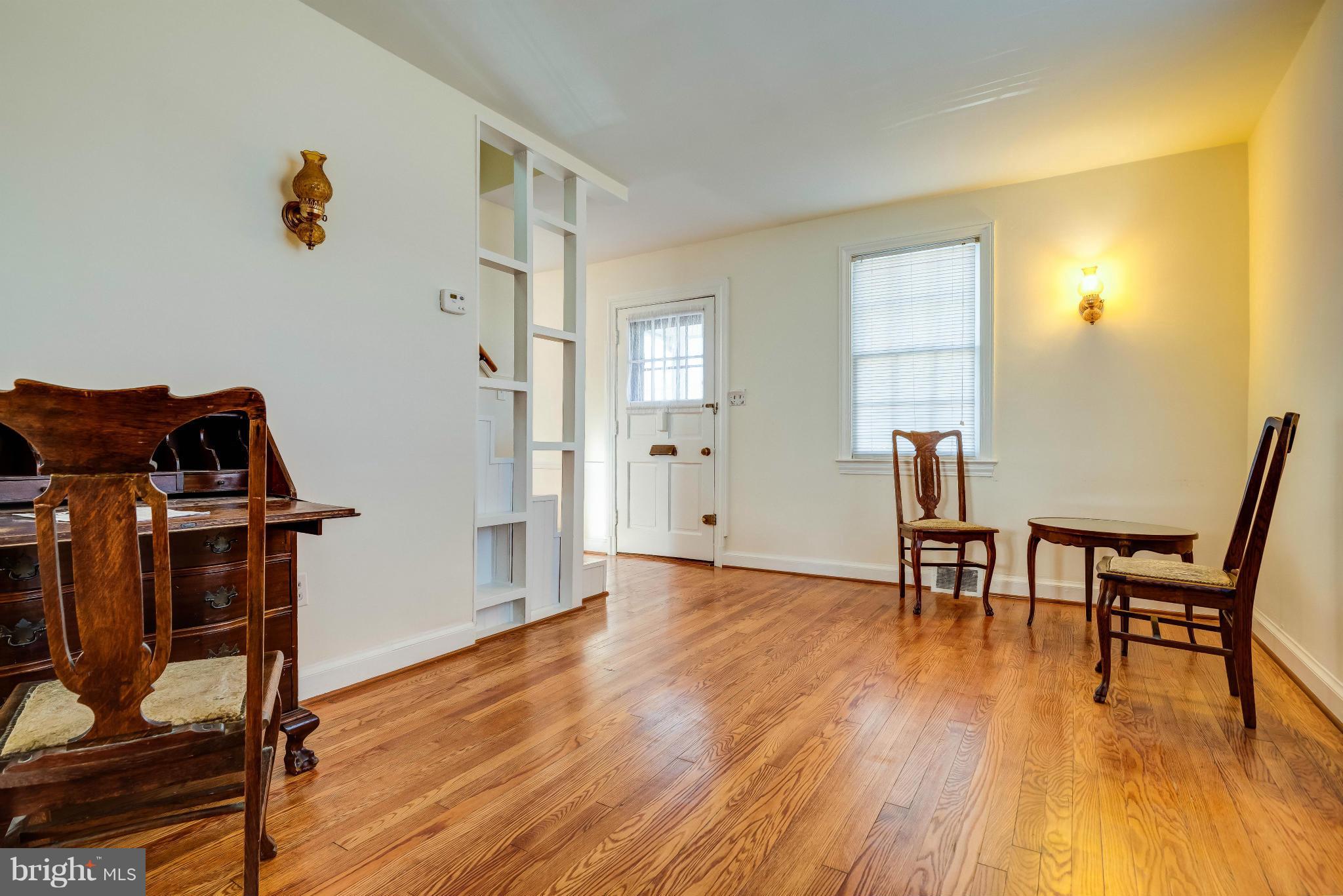 6205 Landover Road Cheverly, MD 20785 - Photo 10 of 30 Living Room