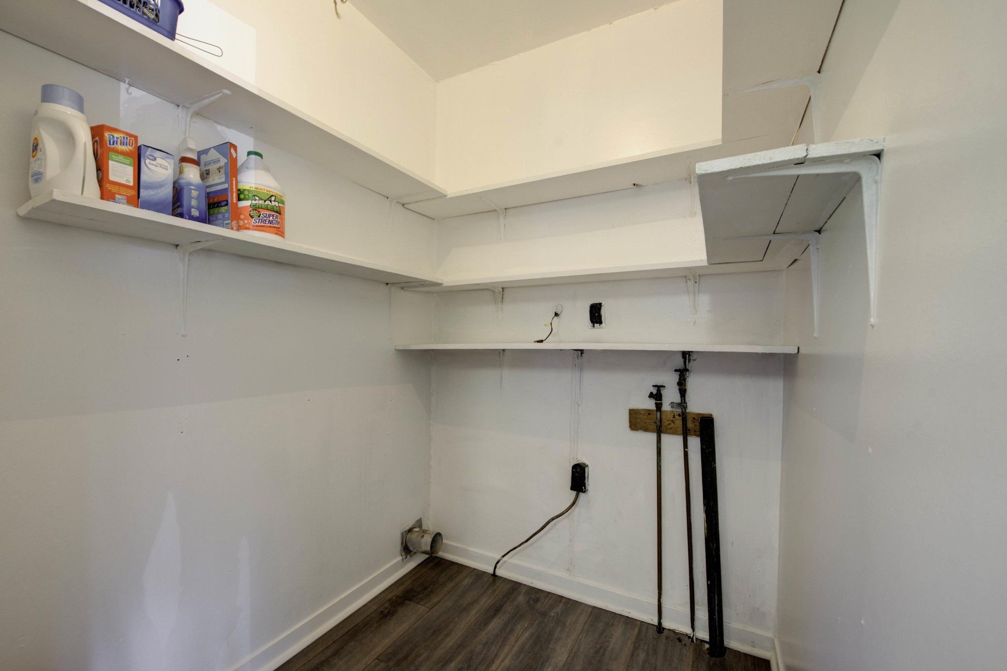 119 Alger Road Oak Ridge, TN 37830 - Photo 11 of 22 a room with storage and utility