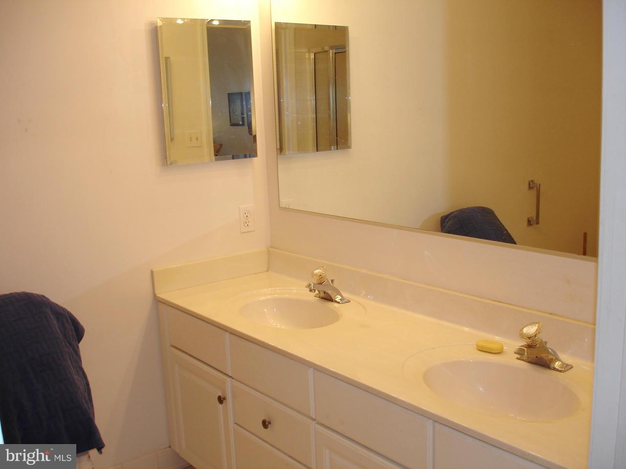 413 Rockfleet Road, Unit 101 Lutherville-Timonium, MD 21093 - Photo 12 of 27 MASTER BATH WITH DUAL VANITIES