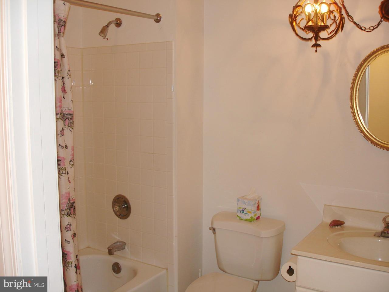 413 Rockfleet Road, Unit 101 Lutherville-Timonium, MD 21093 - Photo 17 of 27 FULL BATH