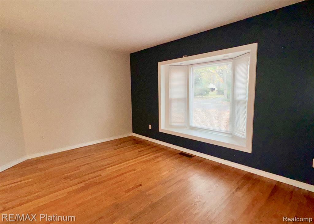 21410 Ruth Street Farmington Hills, MI 48336 - Photo 7 of 21