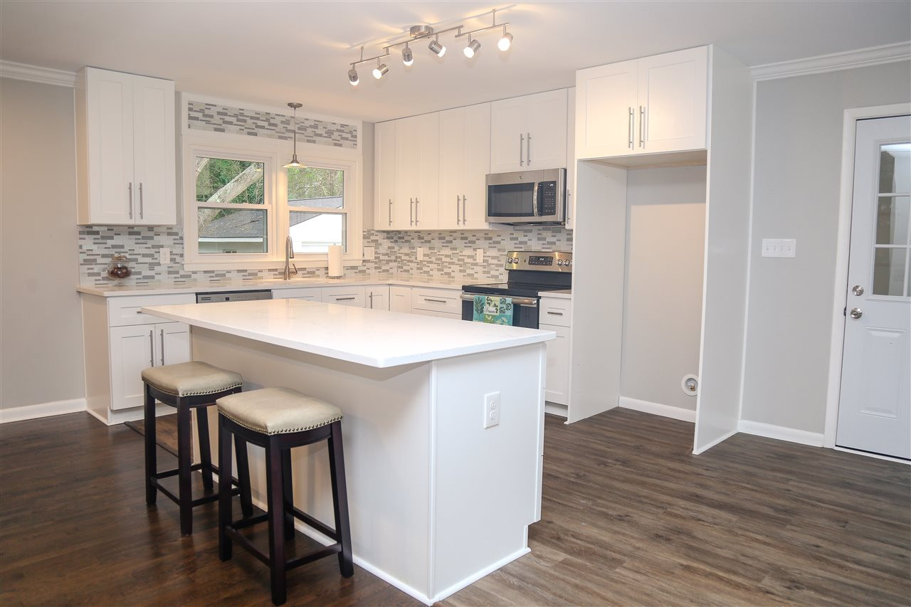 2910 Haven Road Raleigh, NC 27610 - Photo 19 of 25 kitchen & island bar