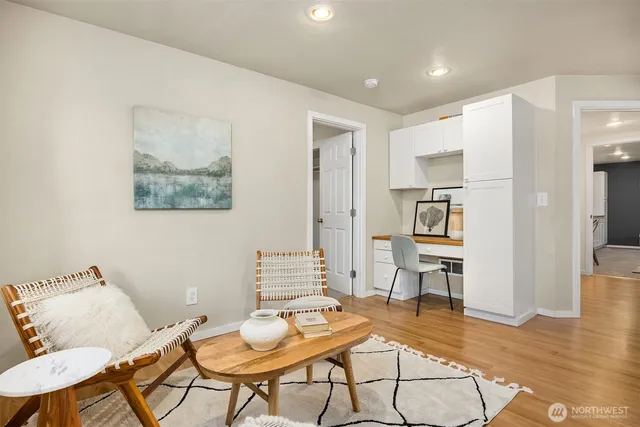 $1,395,000 | 1585 Park View Drive Northeast, Bainbridge Island, WA 98110