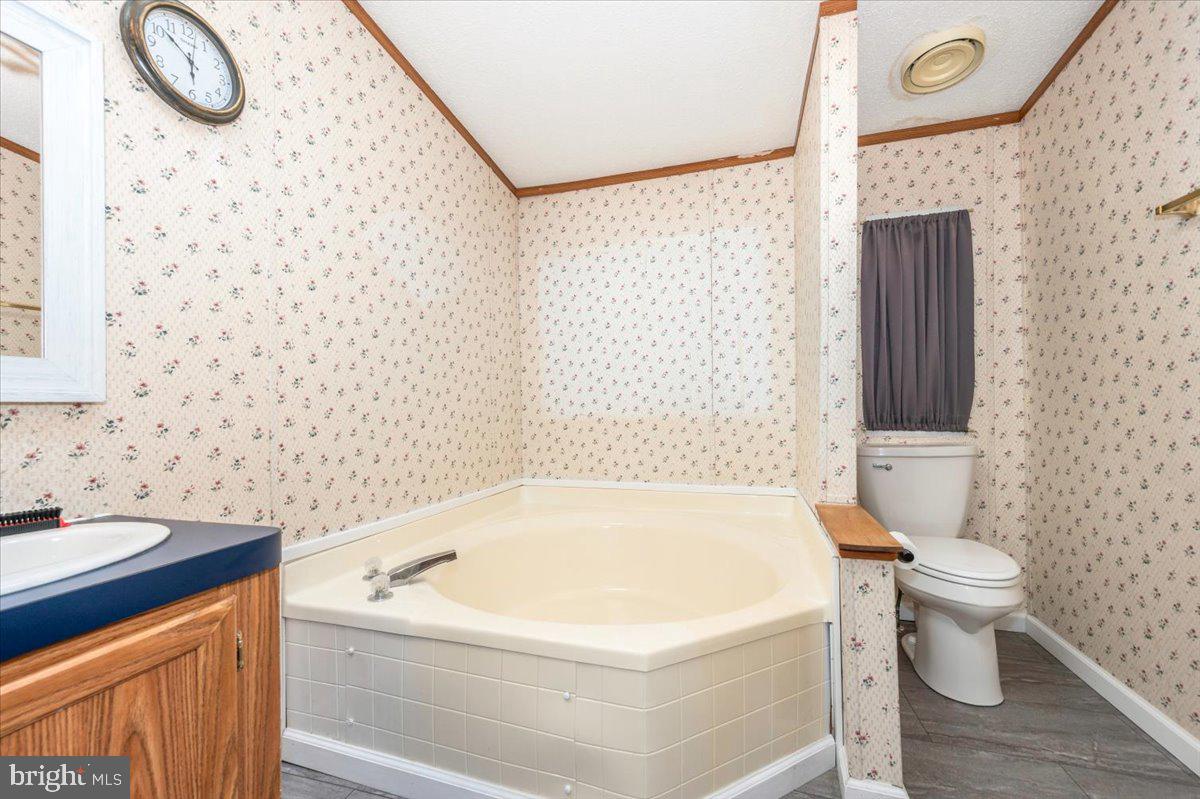 187 Downey Orchard Road Falling Waters, WV 25419 - Photo 32 of 58 Gallery Image 32