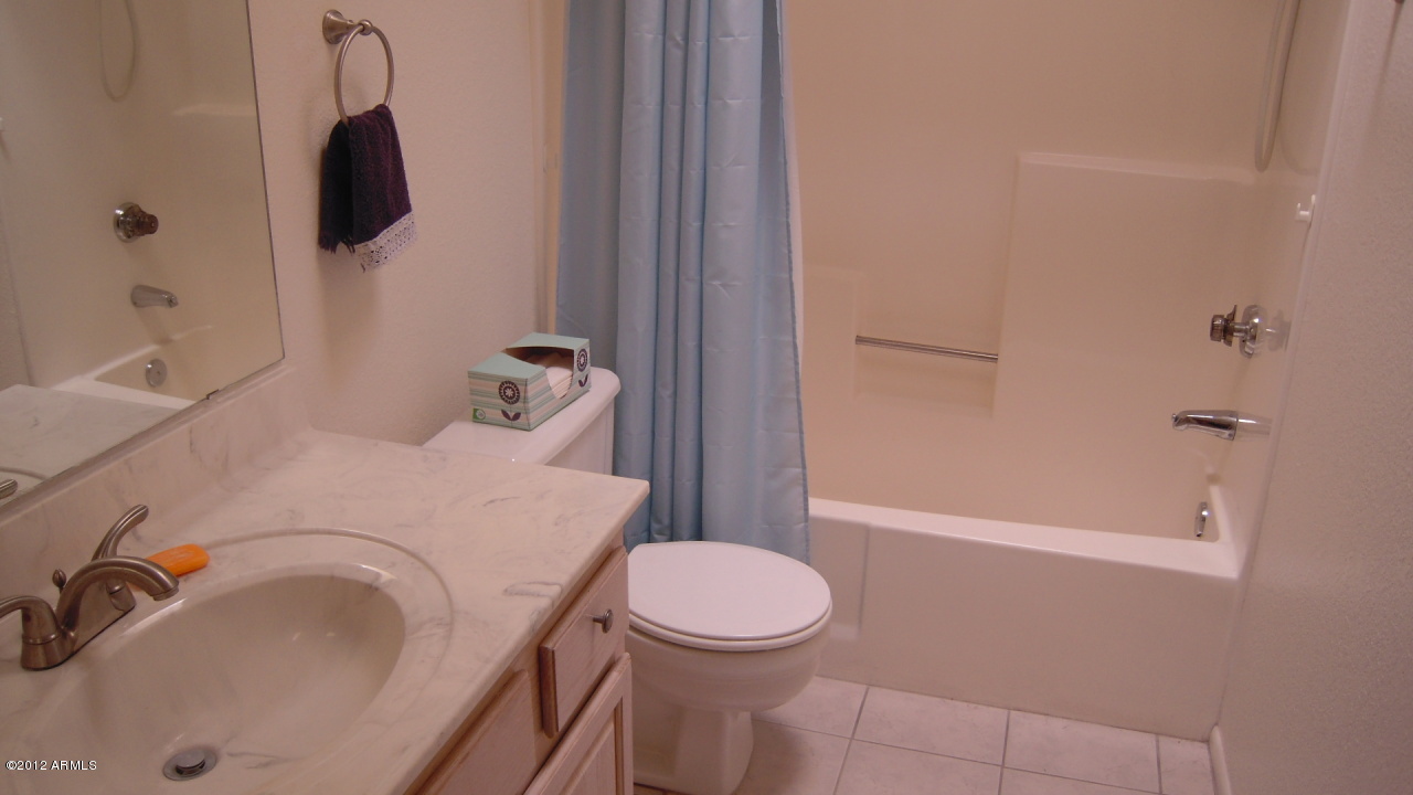 2nd Bathroom