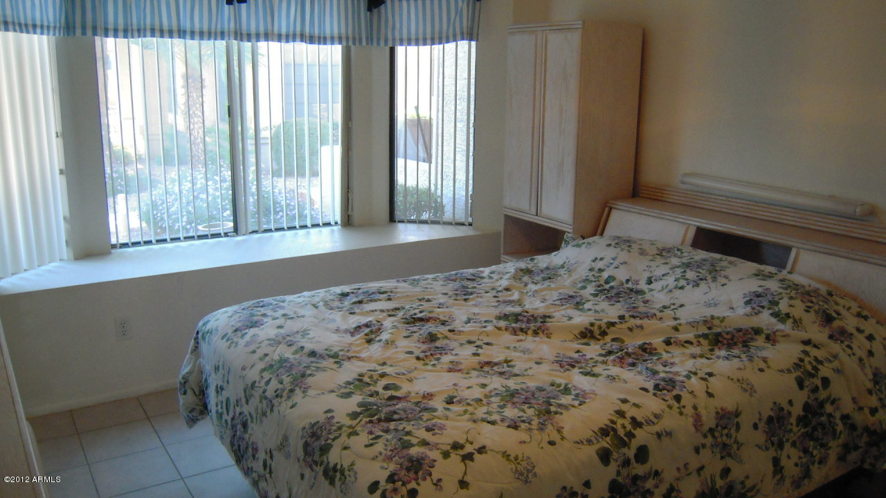 14300 West Bell Road, Unit 494 Surprise, AZ 85374 - Photo 8 of 11 Master Bedroom