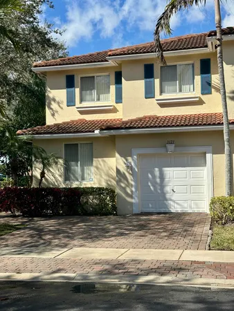 $399,000 | 3121 North Evergreen Circle, Boynton Beach, FL 33426