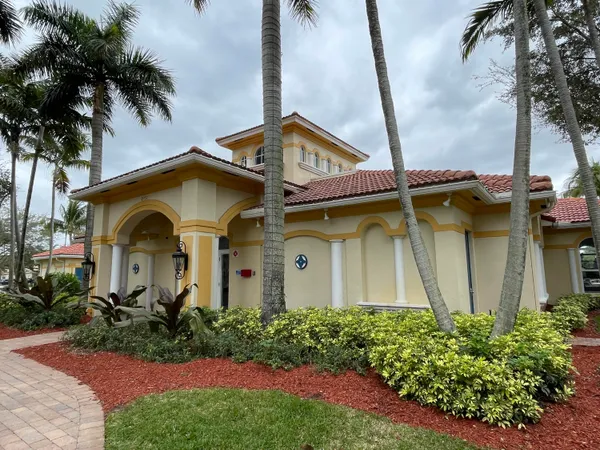 $399,000 | 3121 North Evergreen Circle, Boynton Beach, FL 33426