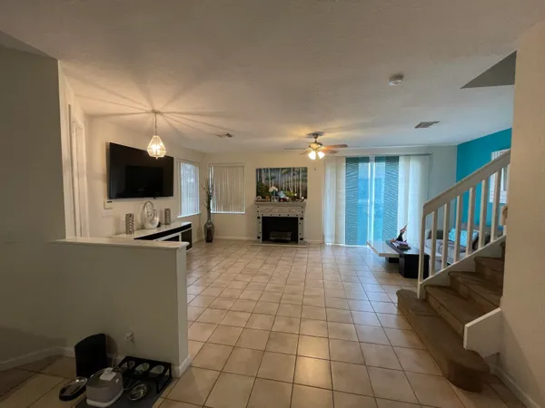 $399,000 | 3121 North Evergreen Circle, Boynton Beach, FL 33426