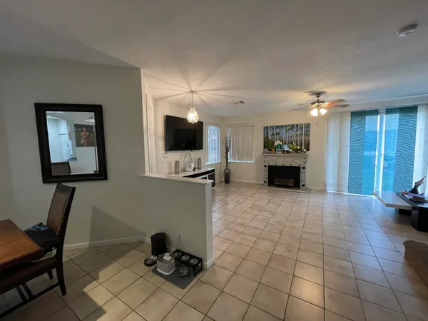 $399,000 | 3121 North Evergreen Circle, Boynton Beach, FL 33426