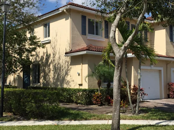 $399,000 | 3121 North Evergreen Circle, Boynton Beach, FL 33426
