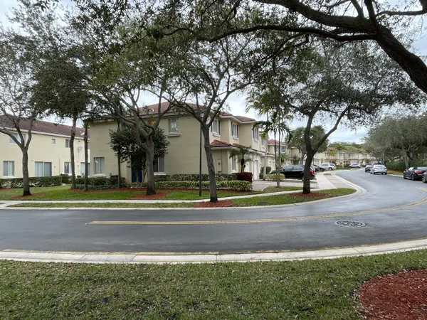 $399,000 | 3121 North Evergreen Circle, Boynton Beach, FL 33426