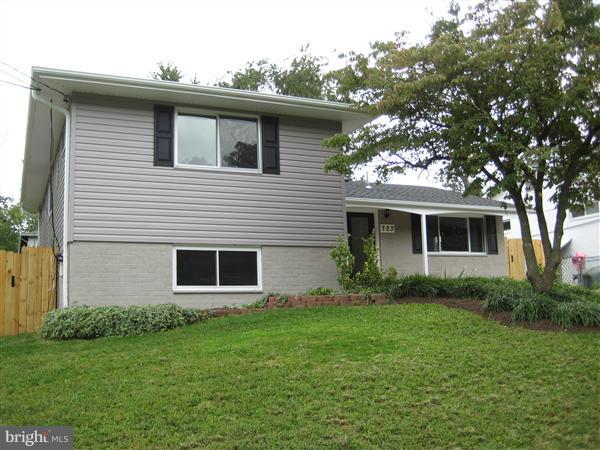 723 Whitaker Terrace Silver Spring, MD 20901 - Photo 1 of 20 Exterior (Front)