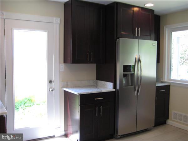 723 Whitaker Terrace Silver Spring, MD 20901 - Photo 18 of 20 Kitchen