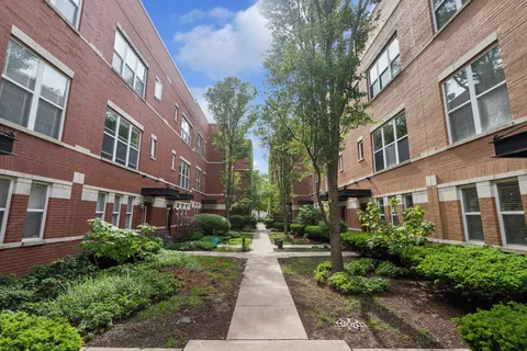$639,000 | 521 Chicago Avenue, Unit H, Evanston, IL 60202