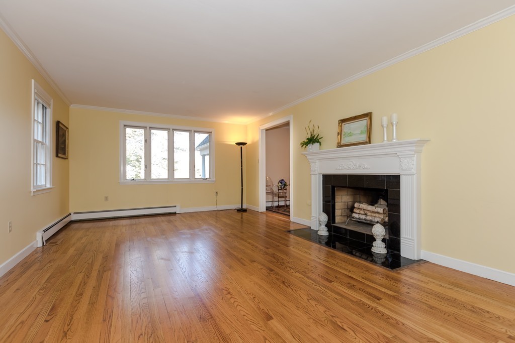 109 Bent Road Sudbury, MA 01776 - Photo 12 of 27 Gallery Image 12