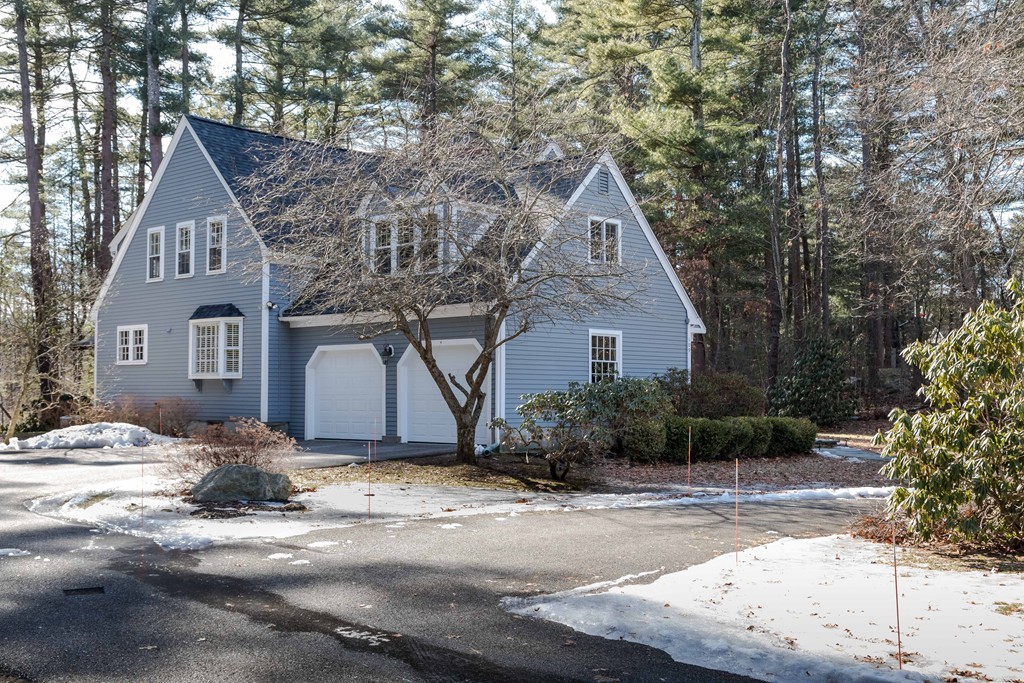 109 Bent Road Sudbury, MA 01776 - Photo 2 of 27 Gallery Image 2