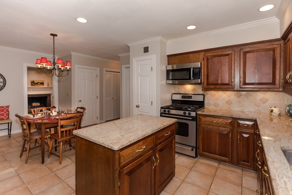 109 Bent Road Sudbury, MA 01776 - Photo 10 of 27 Gallery Image 10