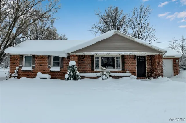 $299,000 | 6903 Jewett Holmwood Road, Orchard Park, NY 14127