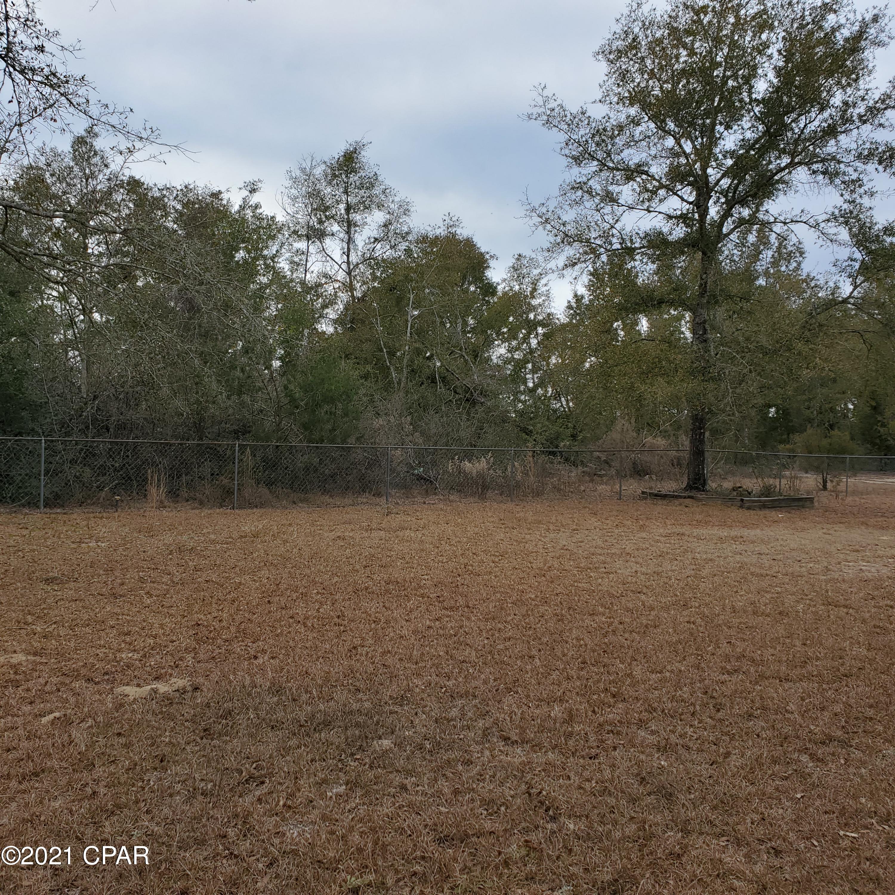 768 Lakepoint Road Alford, FL 32420 - Photo 7 of 22 Gallery Image 7