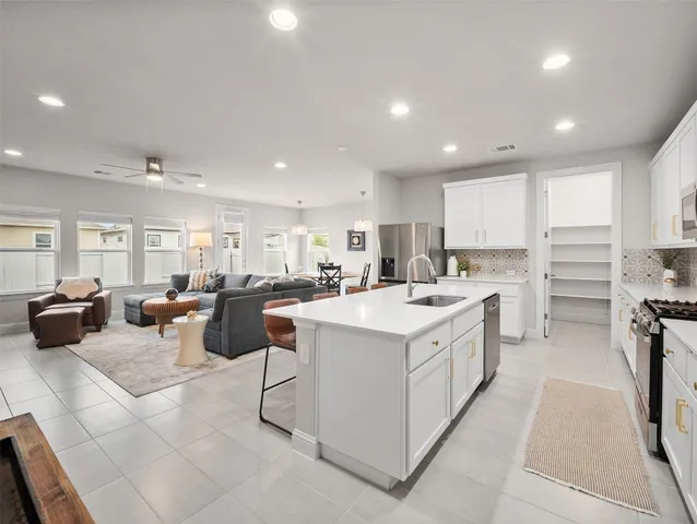 $1,999 | 151 Catalina Drive, Kyle, TX 78640