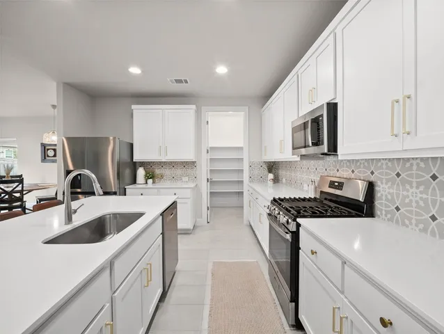 $1,999 | 151 Catalina Drive, Kyle, TX 78640