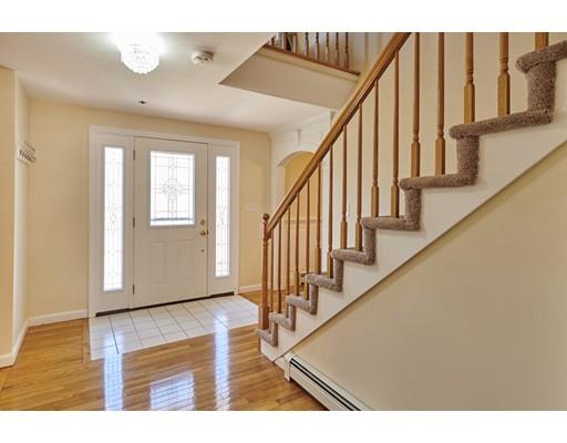 8 Red Maple Road Haverhill, MA 01832 - Photo 3 of 29