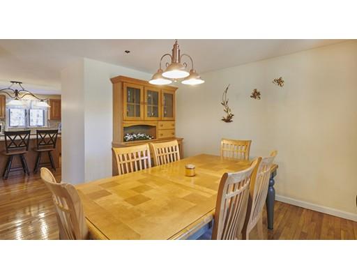 8 Red Maple Road Haverhill, MA 01832 - Photo 4 of 29