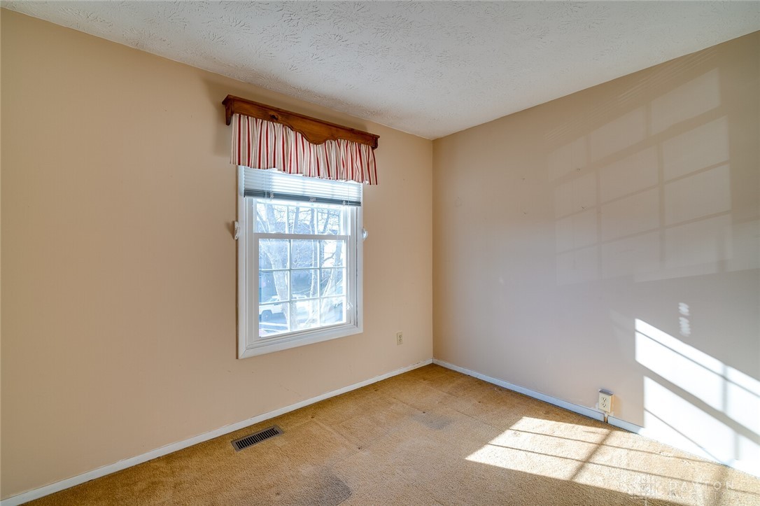 293 Progress Road Dayton, OH 45449 - Photo 16 of 30 Gallery Image 16