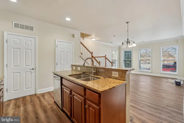 $2,650 | 20630 Sibbald Square, Ashburn, VA 20147