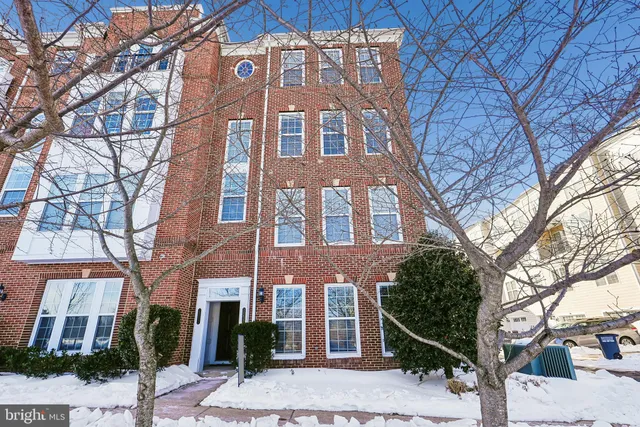 $2,650 | 20630 Sibbald Square, Ashburn, VA 20147