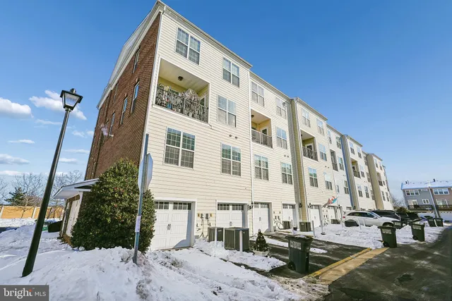 $2,650 | 20630 Sibbald Square, Ashburn, VA 20147