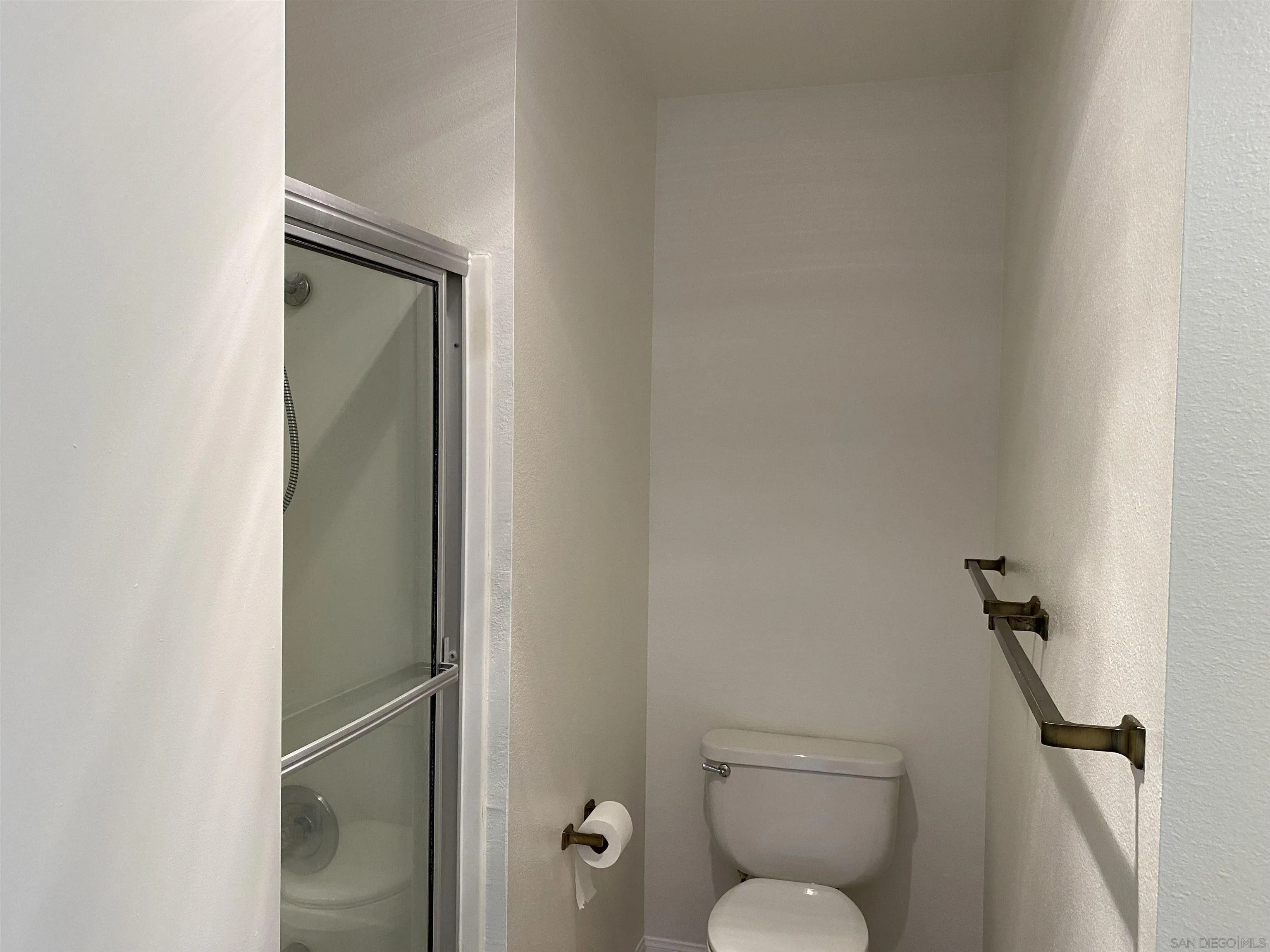 10828 Charing Cross Road Spring Valley, CA 91978 - Photo 17 of 56 Gallery Image 17