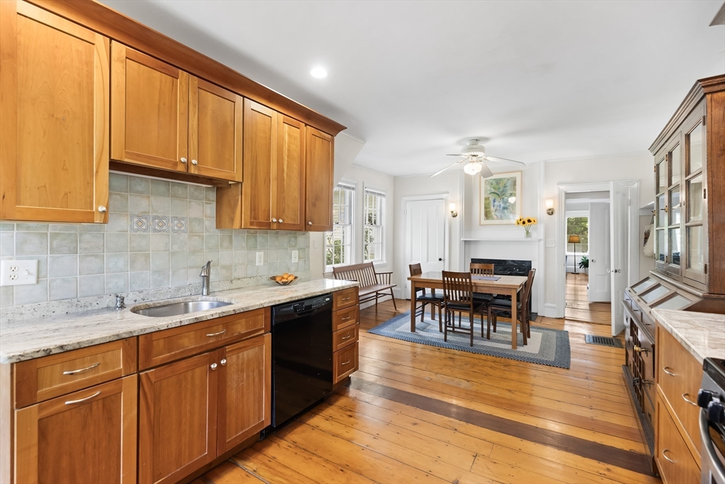 17 Highland Street Dedham, MA 02026 - Photo 8 of 42