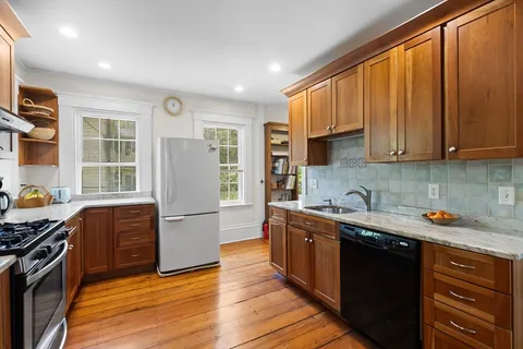 $1,625,000 | 17 Highland Street, Dedham, MA 02026