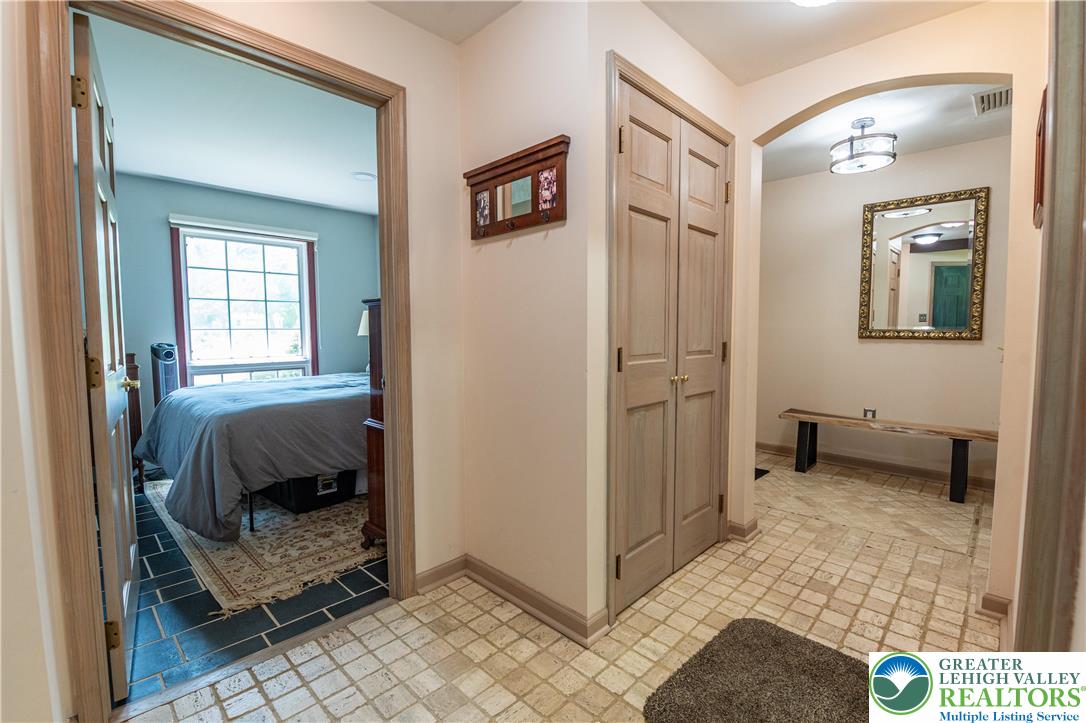 923 Bauman Road Nazareth, PA 18064 - Photo 8 of 71 Gallery Image 8