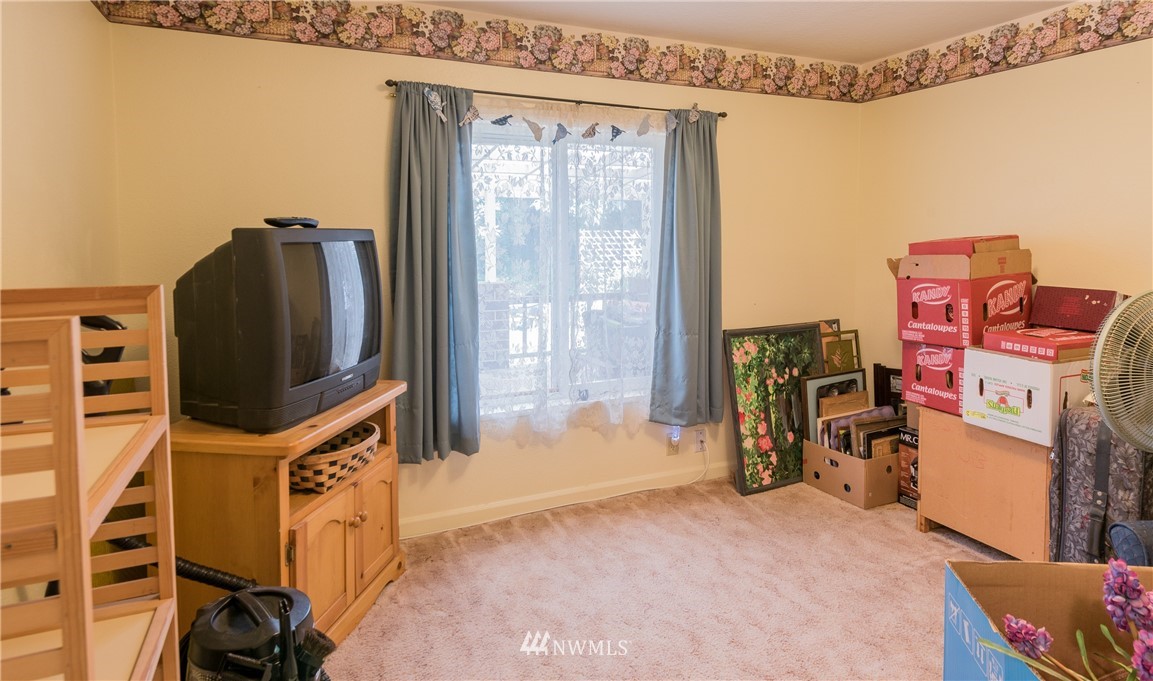 1824 East Pole Road Everson, WA 98247 - Photo 11 of 16
