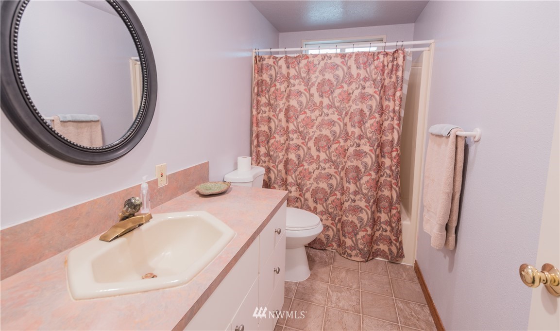 1824 East Pole Road Everson, WA 98247 - Photo 12 of 16