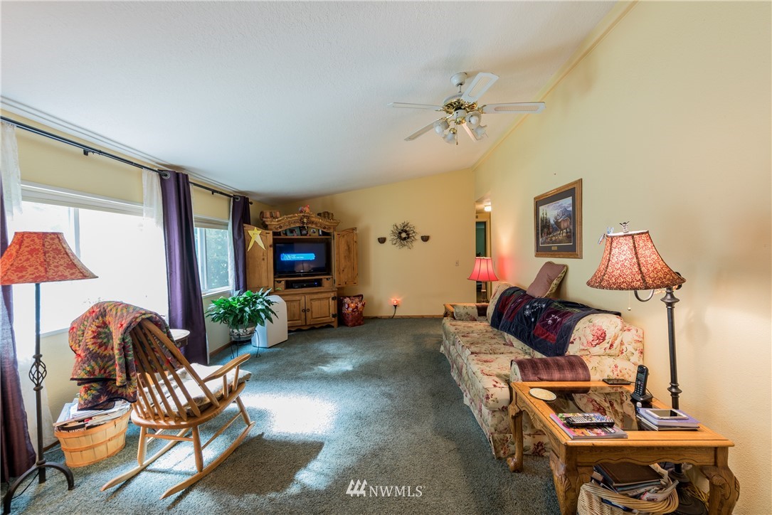 1824 East Pole Road Everson, WA 98247 - Photo 3 of 16