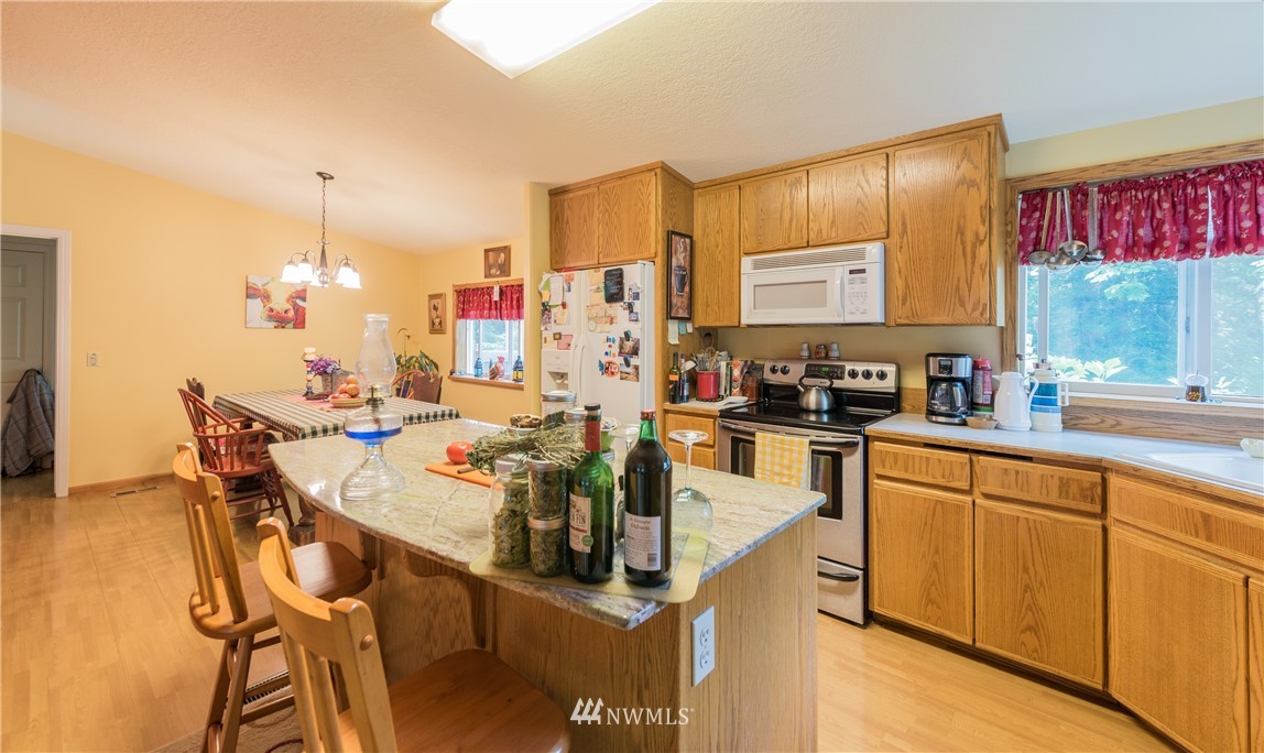 1824 East Pole Road Everson, WA 98247 - Photo 5 of 16