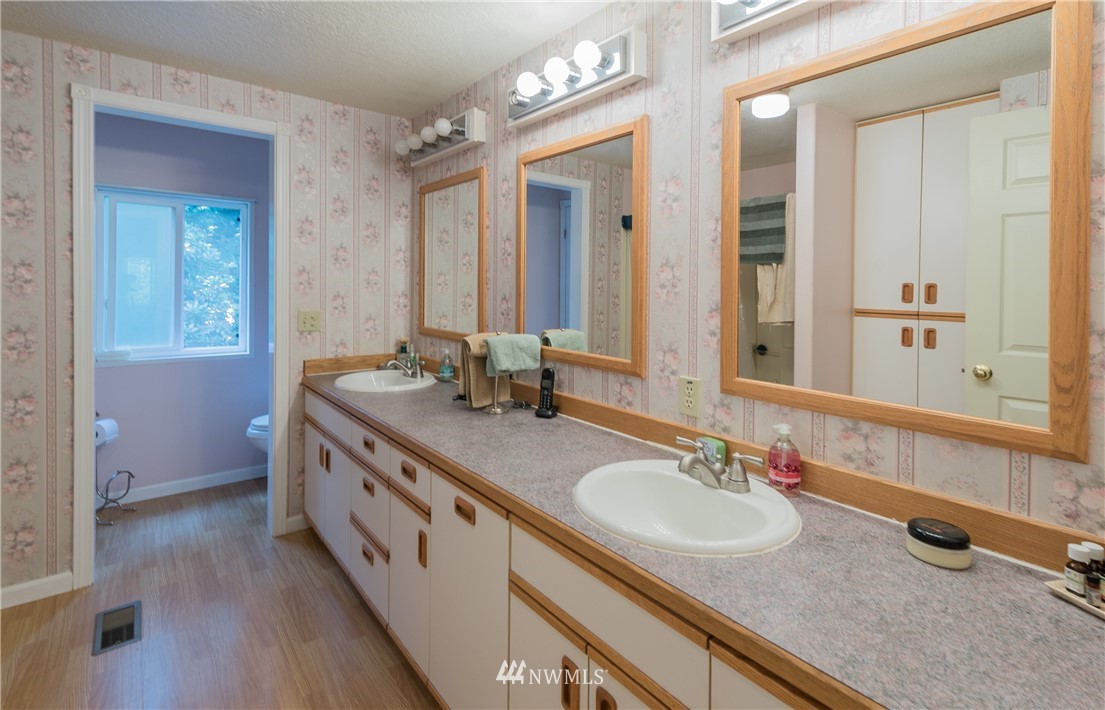 1824 East Pole Road Everson, WA 98247 - Photo 9 of 16