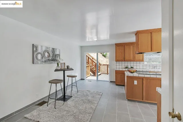 $1,199,000 | 6659 Exeter Drive, Oakland, CA 94611