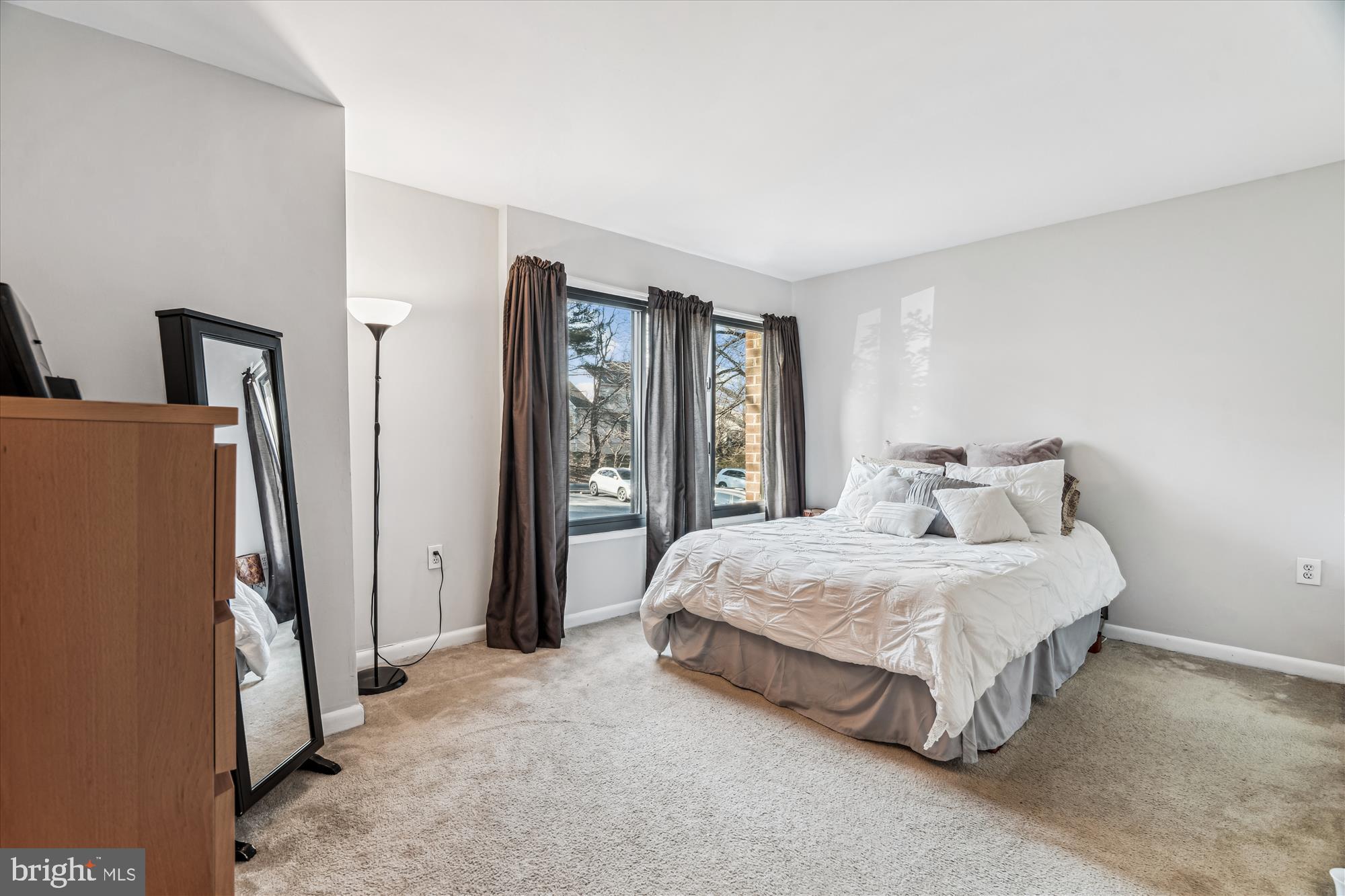 15603 Dorset Road, Unit 101 Laurel, MD 20707 - Photo 11 of 36 SPACIOUS BEDROOM